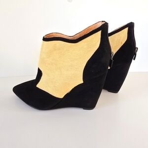 Made in Spain Lola Cruz booties